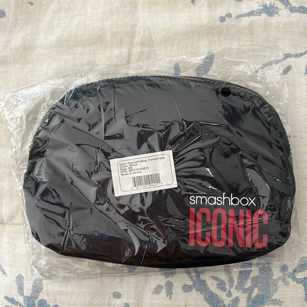Smashbox cosmetic bag/ fanny pack